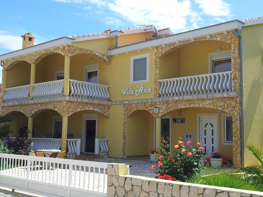 Apartments Vila Ana Vir Exterior foto